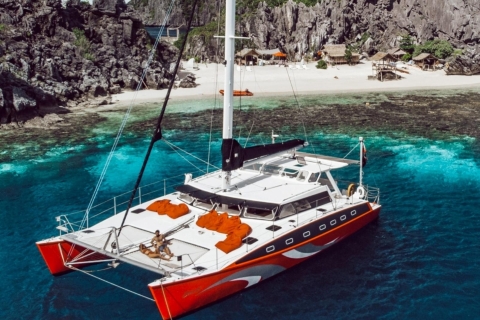 El Nido Catamaran Premium Eilandhoppen GroepstourEl Nido: premium catamaran-eilandhoppingtour van een hele dag