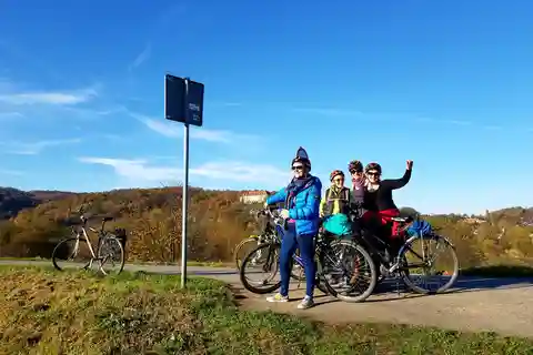Krakow: Country Bike Tour to the Tyniec Abbey