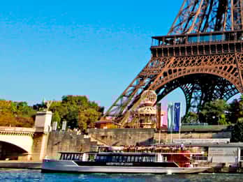 Disneyland Paris: Paris-Tagestour mit Sightseeing-Bootstour Disneyland Paris: Paris-Tagestour mit Sightseeing-Bootstour