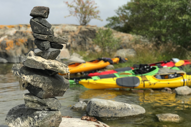 Estocolmo: Excursión en kayak de día completo por el archipiélago de Estocolmo