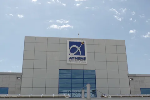 Privétransfer tussen de luchthaven van Athene en de haven van Piraeus