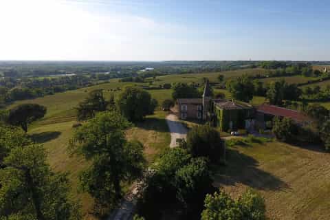 bordeaux fullday cadillac and saintemilion wine tour