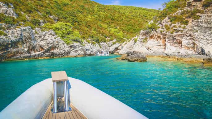 da spalato tour di 1 giorno alla grotta azzurra e 5 isole