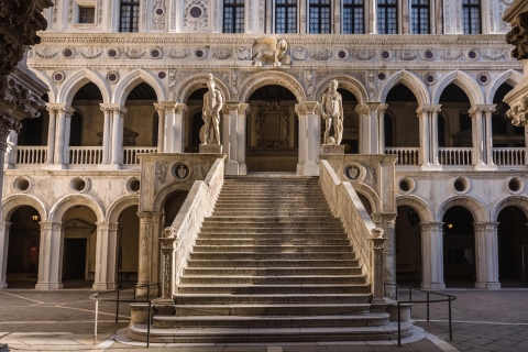 Venetië: wandeltocht met toegang tot het Dogenpaleis en de basiliekFrans