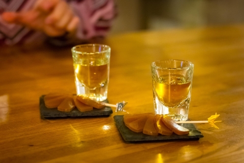Tokio: Wycieczka po parowaniu luksusowych sake, koktajli i whisky
