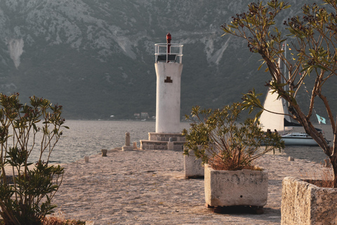 Desde Kotor: Relajante tour en barco a Perast y la Dama de las Rocas