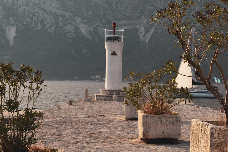 Desde Kotor: Relajante tour en barco a Perast y la Dama de las Rocas