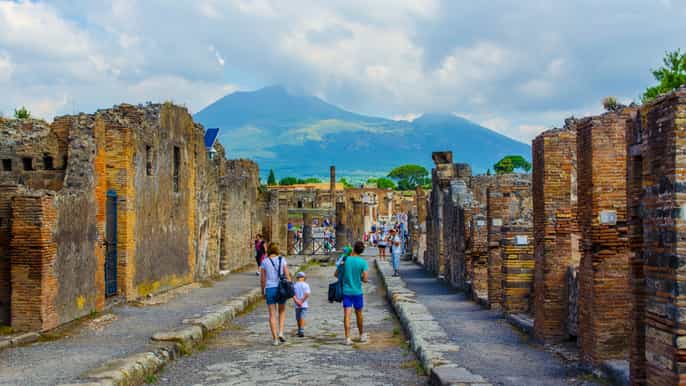 pompeii naples private fullday tour from rome