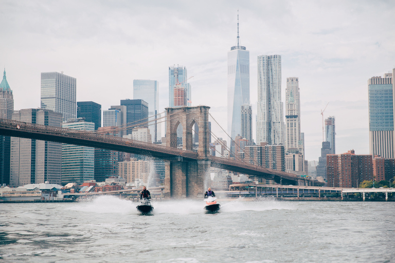 From Jersey City: Manhattan Jet Ski Tour1-Hour New York City Jet Ski Tour - Solo