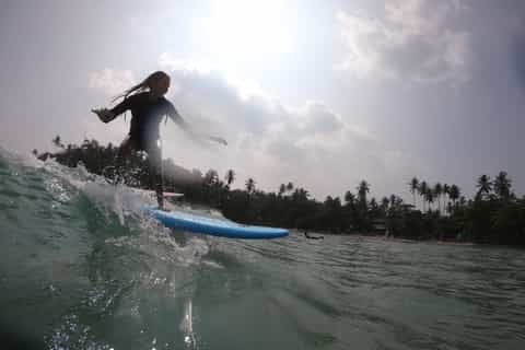 weligama 1hour beginner learn to surf lesson