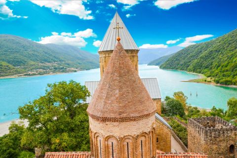 Из Тбилиси: индивидуальный тур в горы Гудаури-Казбеги