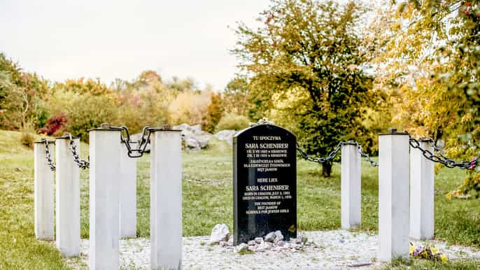 krakow schindler sites plaszow concentration camp tour