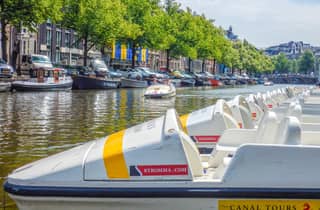 Tretboote in Amsterdam: Dein Grachtenabenteuer erwartet dich