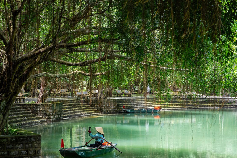 Hanoi: Vietnam Biggest Church or Trang An, Mua Cave & Hoa Lu Hanoi: Ninh Binh, Hoa Lu, Trang An, Mua Cave, Buffet & Cycle