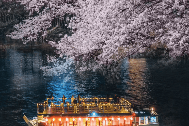 Tokyo : Dîner-croisière Yakatabune avec spectacle japonais et boissons