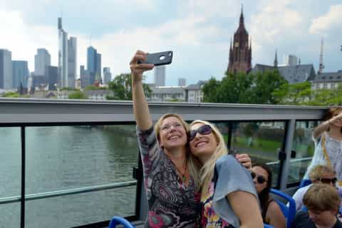Frankfurt: Hop-on Hop-off Day Skyline or Express City Tour