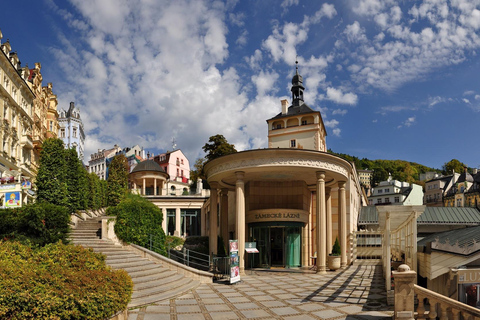 Prag: Karlovy Vary-tur med lunch och besök på Moser-museet