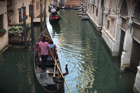 Veneza: Passeio de Gôndola e Tour Guiado na Basílica de São MarcosExcursão pela Manhã - Francês