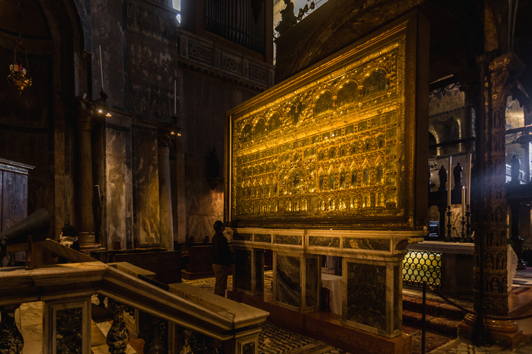 Venezia: gondola e tour guidato della basilica di San MarcoTour mattutino in spagnolo