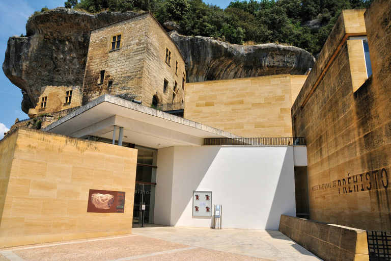 From Sarlat-la-Canéda: Lascaux IV and Cave Art Full-Day Tour