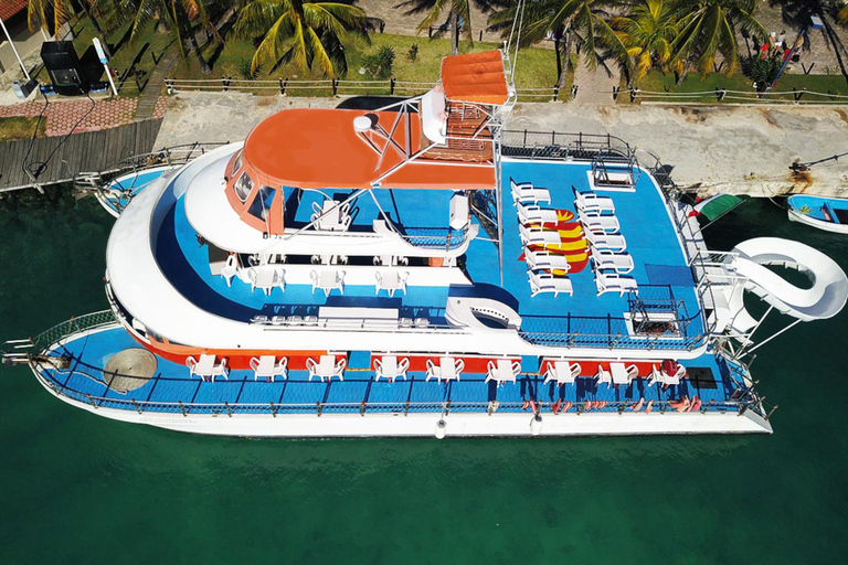 Cancun: catamarancruise van een hele dag naar Isla MujeresAll-inclusive