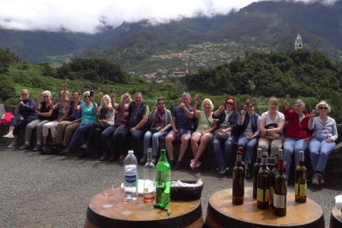 Madeira: Skywalk, Weinprobe, 4x4-Tour & Delfinbeobachtung