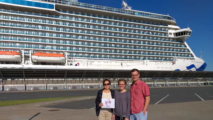 saint petersburg mustsee highlights visafree 1day tour