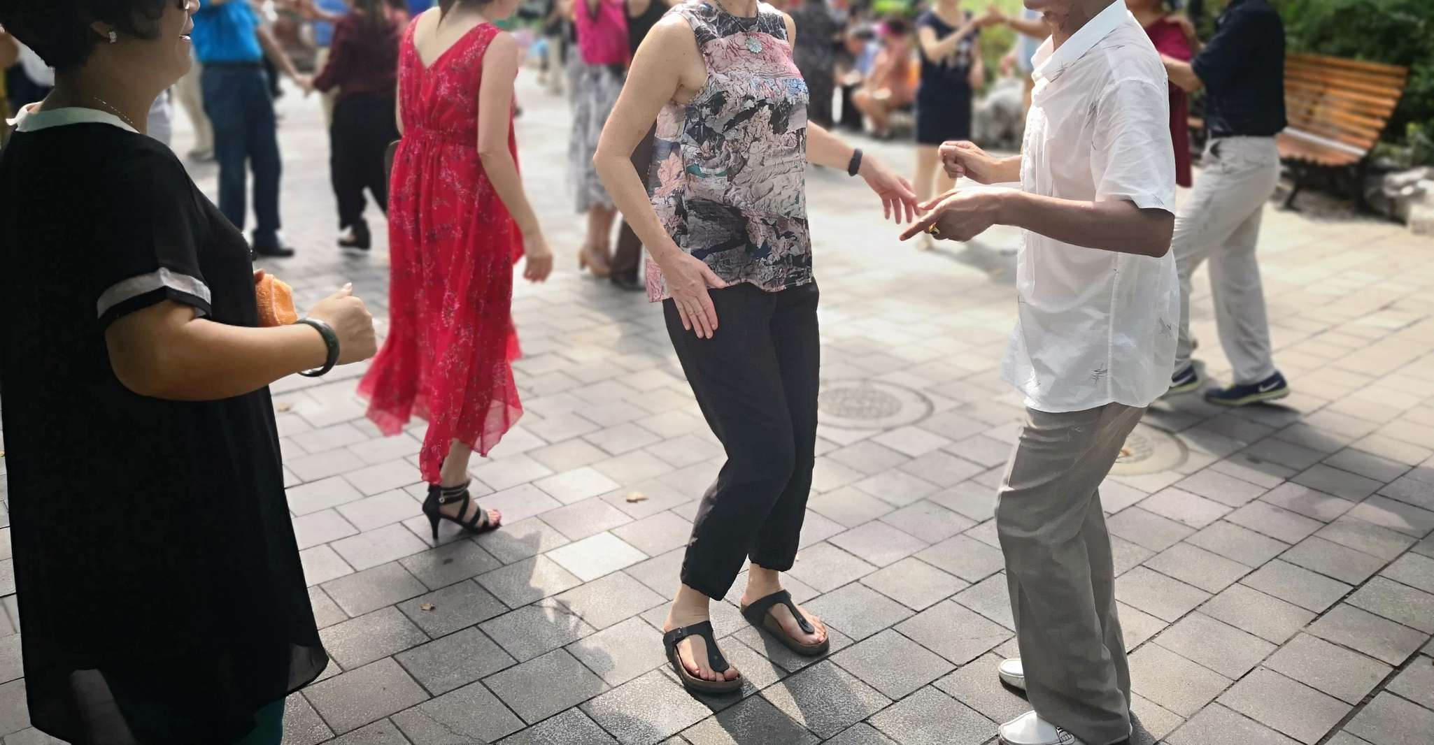 Ancient Water Town + Yu Garden + Bund by Bike/Escooter photo 8