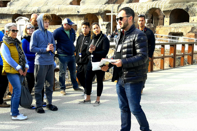Roma: Visita al Coliseo, la Arena de los Gladiadores y el Foro RomanoColiseo Arena de los Gladiadores y Foro Romano Visita autoguiada