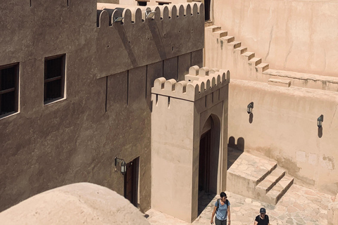 De Mascate: viagem particular de 1 dia a Nizwa e Jabel Akhdar com almoço