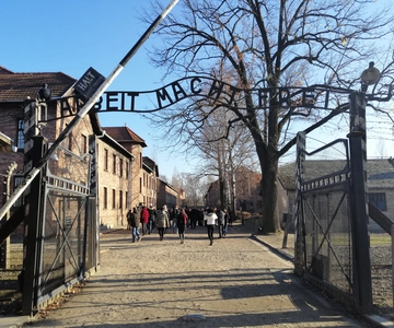 From Warsaw: Auschwitz-Birkenau Tour by Car