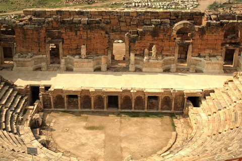 Desde Estambul: tour de un día de Pamukkale y Hierápolis