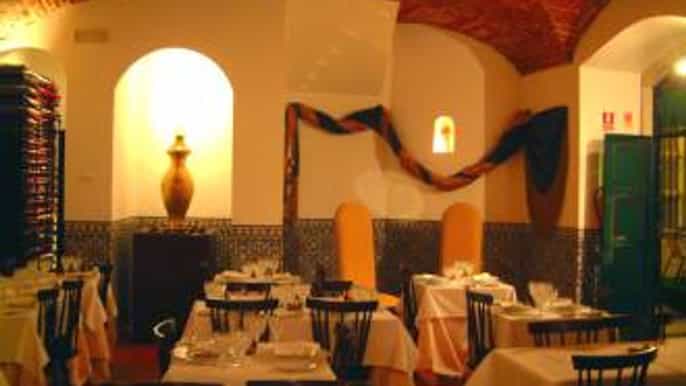 lisbon live fado show with dinner