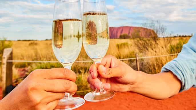 australia 3day uluru to alice springs tour with hotel