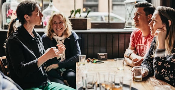 Edinburgh: Geführter Rundgang durch die Altstadt und Bierverkostung