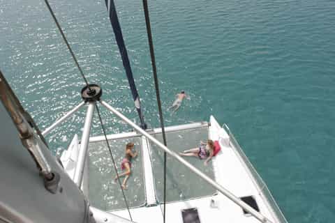 Santorini: 5-Hour Luxury Catamaran Morning & Sunset Cruise