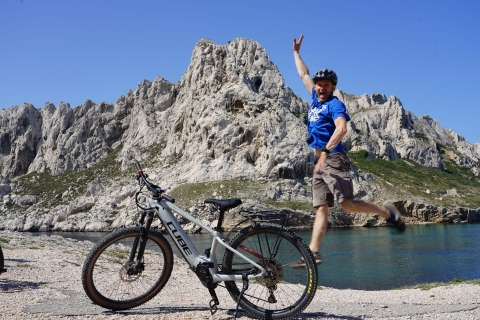 Au départ de Marseille : Visite guidée en E-Bike de la Calanque de SormiouDepuis Marseille : découverte de la calanque de Sormiou en vélo électrique