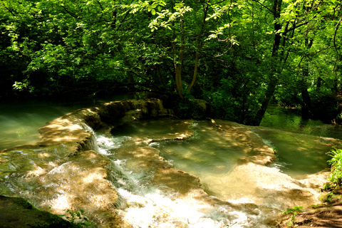 Sofia: visite de Lovech, de la grotte de Devetaki et des cascades de Krushuna