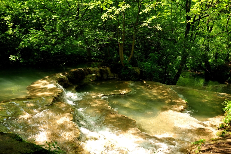 Sofia: visite de Lovech, de la grotte de Devetaki et des cascades de Krushuna