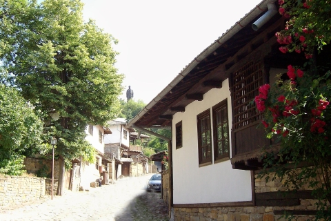 Sofia: visite de Lovech, de la grotte de Devetaki et des cascades de Krushuna