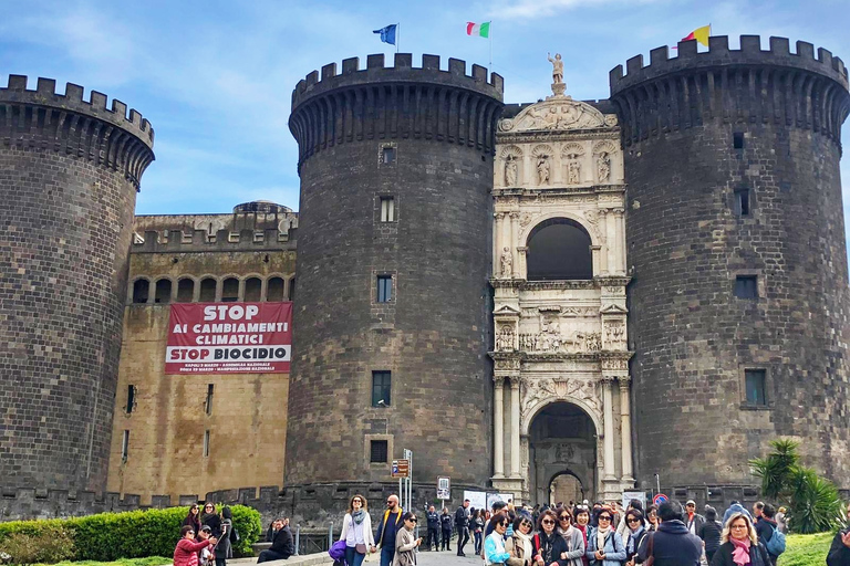 Tour de 2 horas a pie por Nápoles con guía localRecorrido turístico a pie por Nápoles con guía en inglés