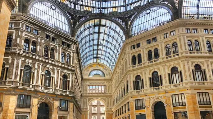 naples 2hour walking and sightseeing tour with local guide