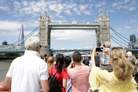River Thames Hop-On Hop-Off Sightseeing Cruise