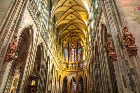 Prager Burg: Kleingruppentour mit Guide & Eintritt