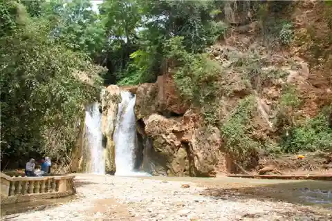 Fès : Excursion à Sefrou et Bhalil avec déjeuner et visite de Fès