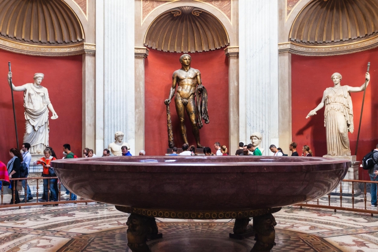Museos Vaticanos y Capilla Sixtina: entrada reservadaEntrada reservada con personal de bienvenida