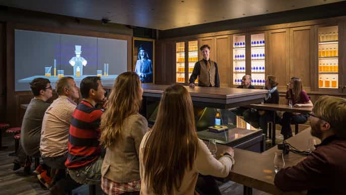 Édimbourg visite "scotch whisky experience" et dégustation