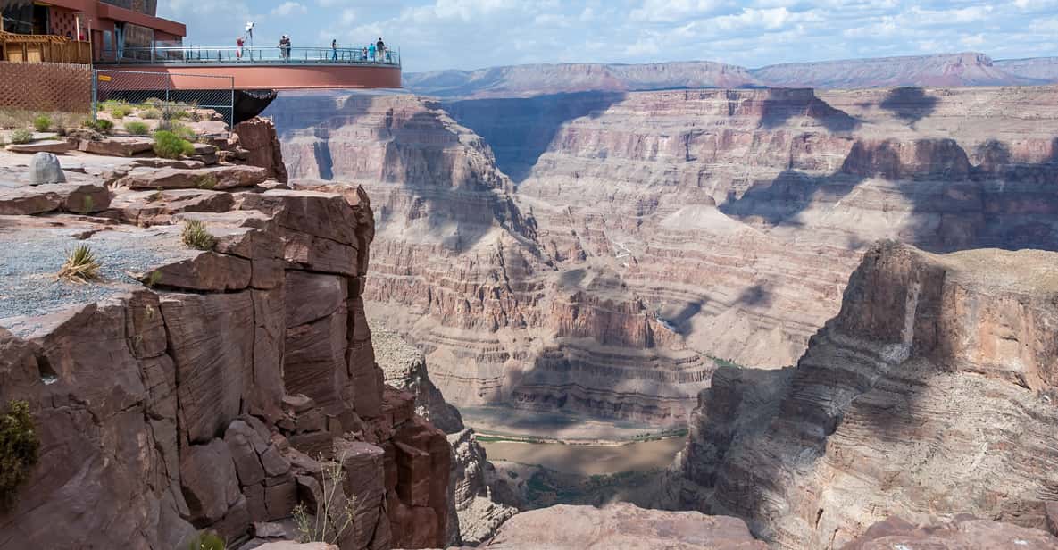 Las Vegas: Grand Canyon West Rim and Hoover Dam VIP Tour