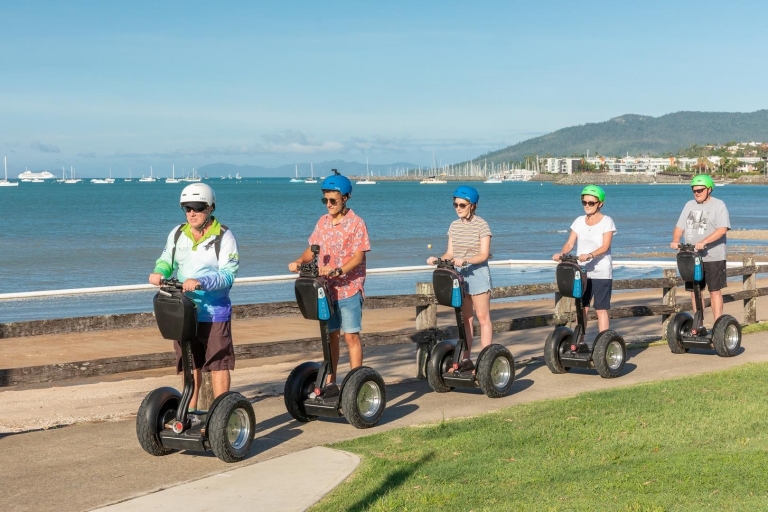 Airlie Beach: 3-Hour Sunset Segway Tour with Dinner