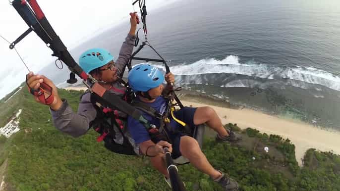 uluwatu tandem paragliding experience